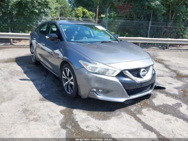  Salvage Nissan Maxima