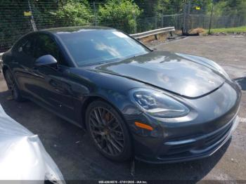  Salvage Porsche Panamera