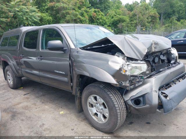  Salvage Toyota Tacoma