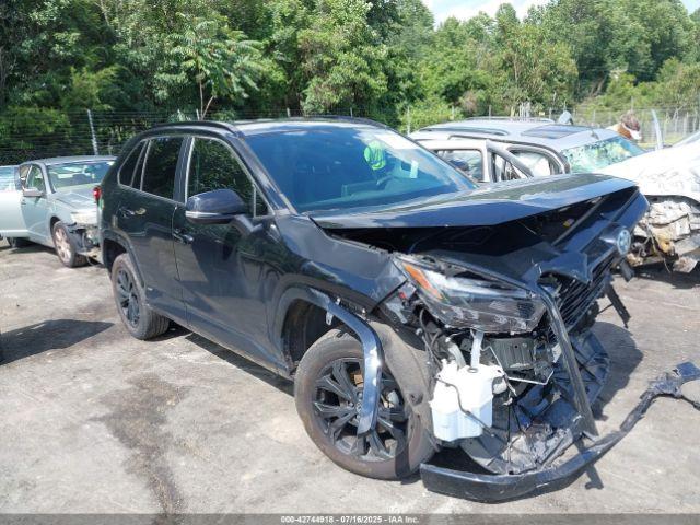 Salvage Toyota RAV4