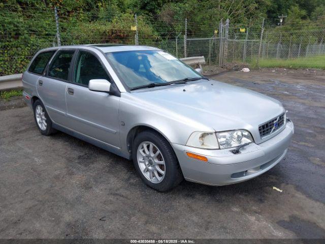  Salvage Volvo V40