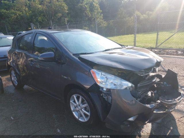  Salvage Toyota Prius c