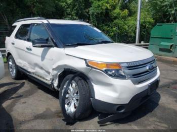  Salvage Ford Explorer