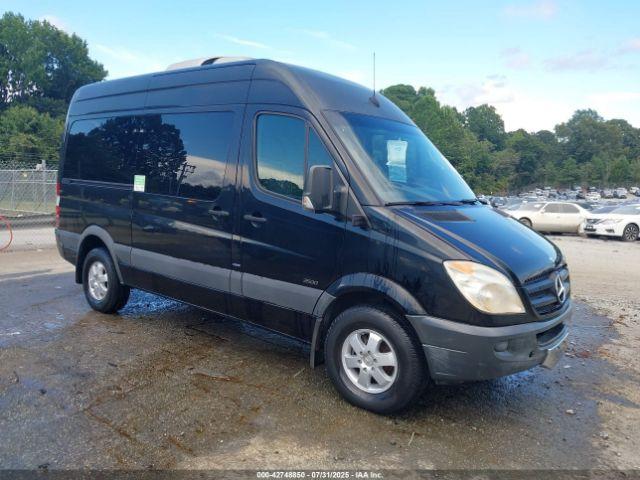  Salvage Mercedes-Benz Sprinter 2500