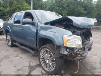 Salvage Chevrolet Avalanche 1500