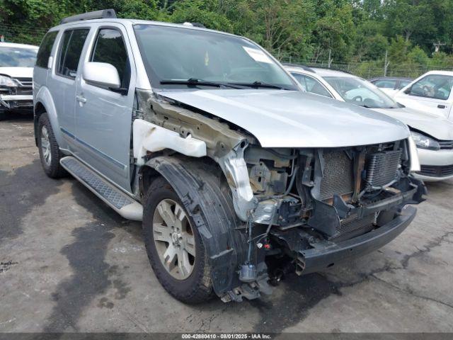  Salvage Nissan Pathfinder