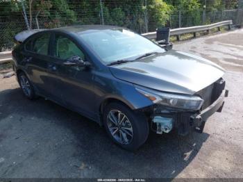  Salvage Kia Forte