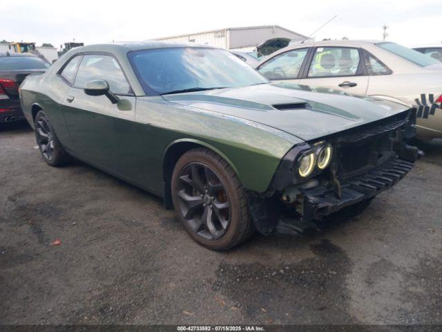  Salvage Dodge Challenger