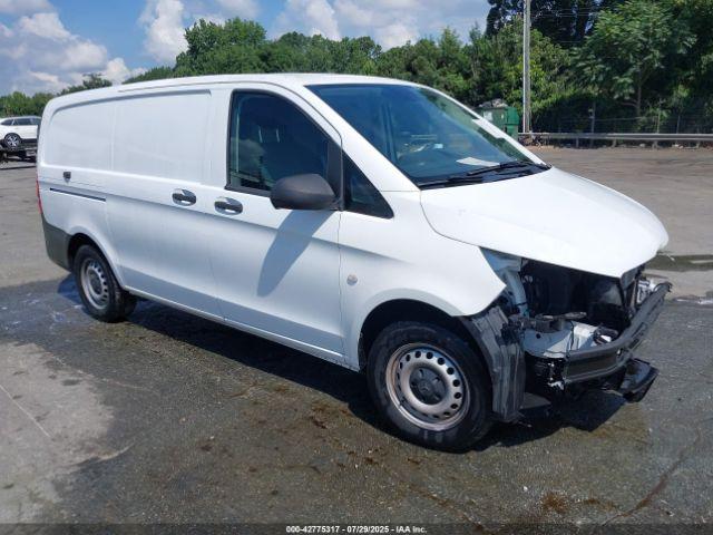  Salvage Mercedes-Benz Metris