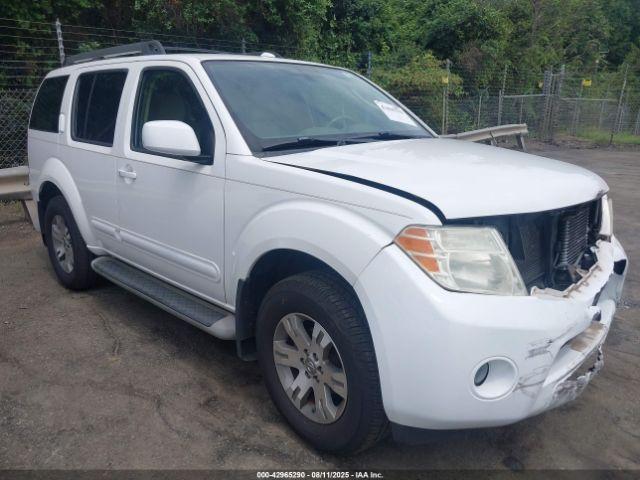  Salvage Nissan Pathfinder