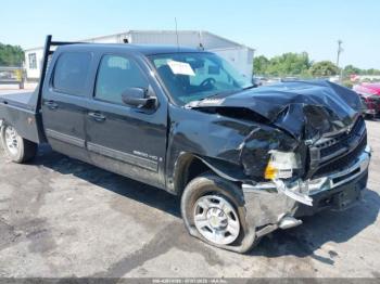  Salvage Chevrolet Silverado 2500