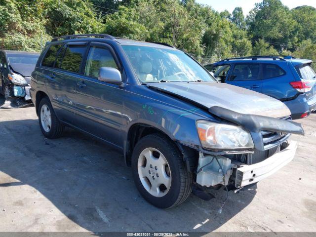  Salvage Toyota Highlander