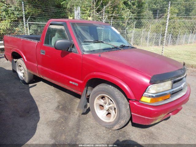  Salvage Chevrolet S-10