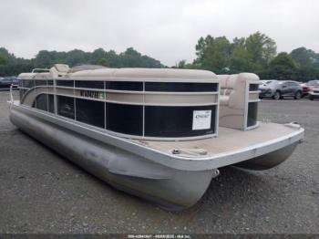  Salvage Bennington 24ssrx