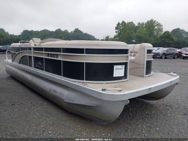 Salvage Bennington 24ssrx