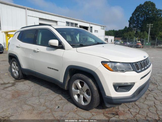  Salvage Jeep Compass