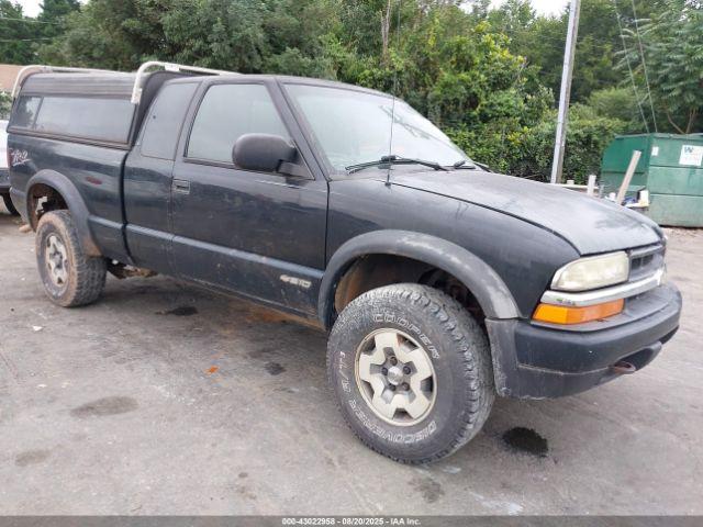  Salvage Chevrolet S-10