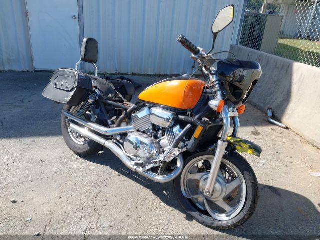  Salvage Honda Vf750