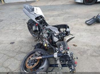  Salvage Suzuki Gsx-r750