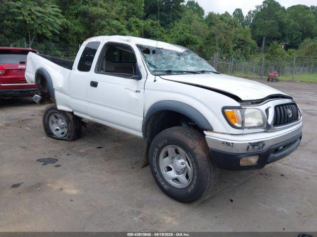  Salvage Toyota Tacoma