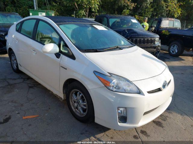  Salvage Toyota Prius
