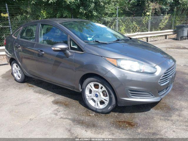  Salvage Ford Fiesta