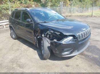  Salvage Jeep Cherokee