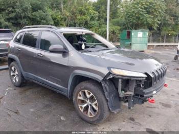  Salvage Jeep Cherokee