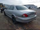 Jaguar X-Type 2.5 Image 2