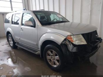  Salvage Nissan Pathfinder