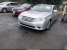 Toyota Avalon Limited Image 3