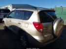 Toyota RAV4 Image 2