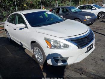  Salvage Nissan Altima
