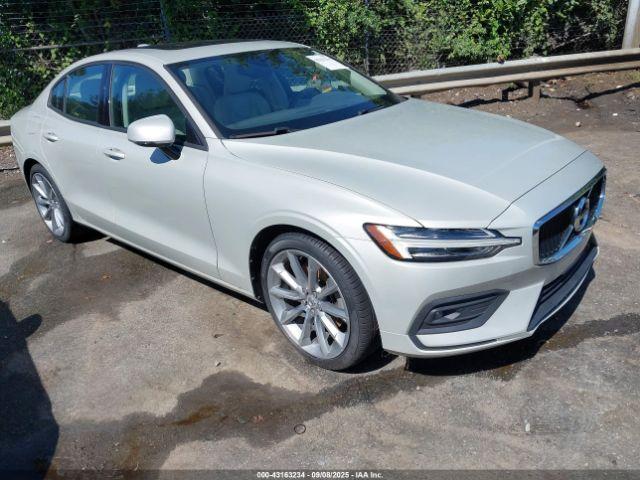  Salvage Volvo S60