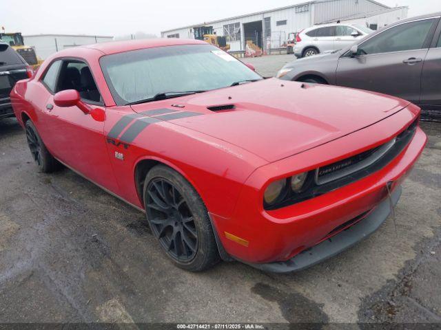  Salvage Dodge Challenger