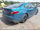 Toyota Camry Se Image 10
