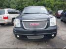 GMC Yukon Sle Image 12