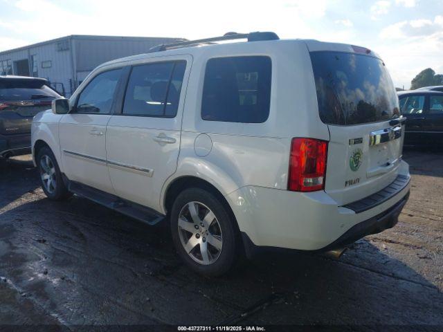 Honda Pilot Touring Image 3
