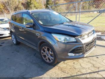  Salvage Ford Escape