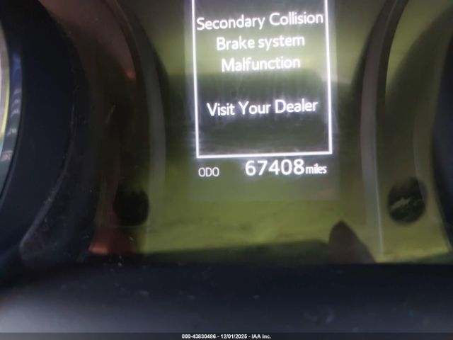 Toyota Camry Le Image 17