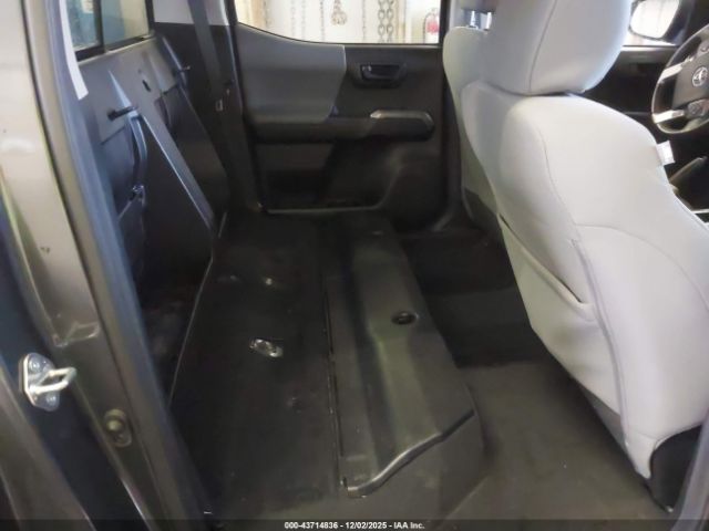 Toyota Tacoma Sr5 V6 Image 4