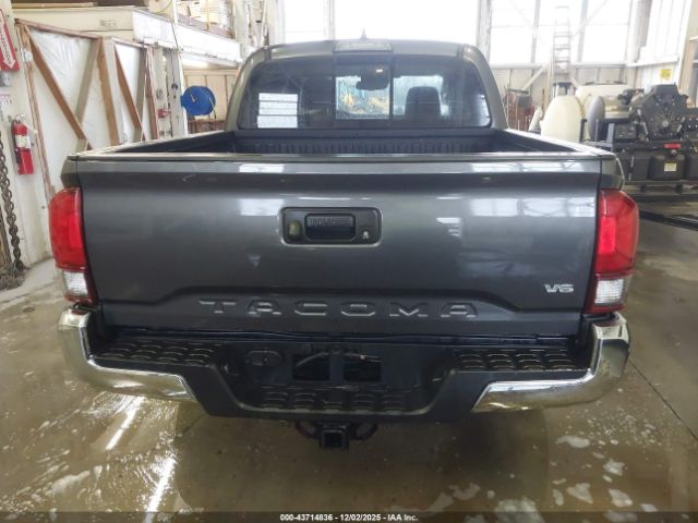 Toyota Tacoma Sr5 V6 Image 13