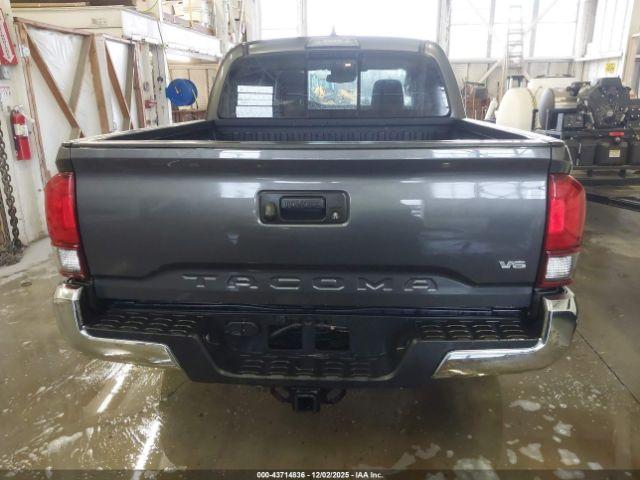 Toyota Tacoma Sr5 V6 Image 13