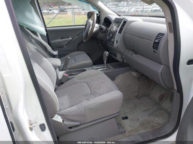 Nissan Frontier Sv Image 7