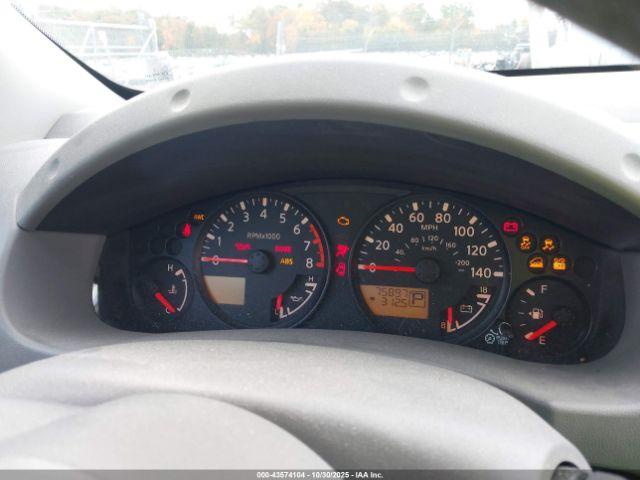 Nissan Frontier Sv Image 8