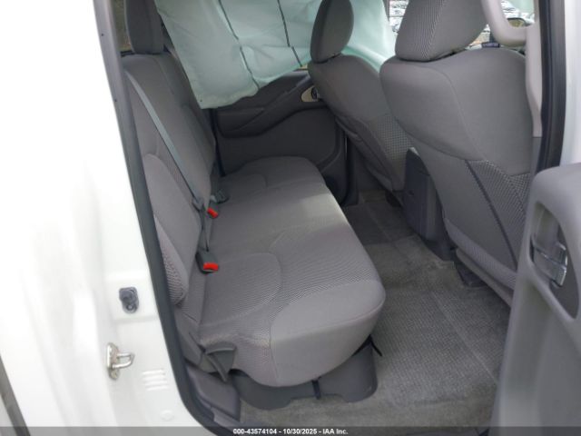 Nissan Frontier Sv Image 16