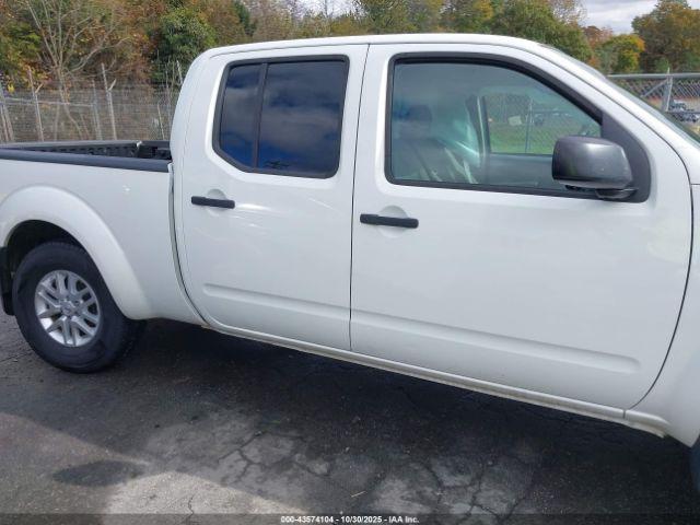 Nissan Frontier Sv Image 2