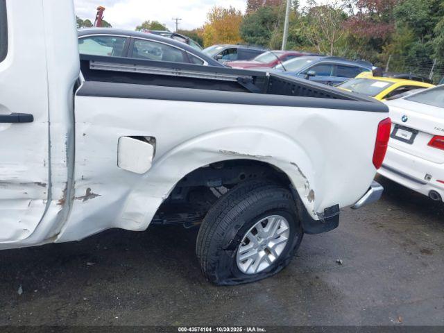 Nissan Frontier Sv Image 18