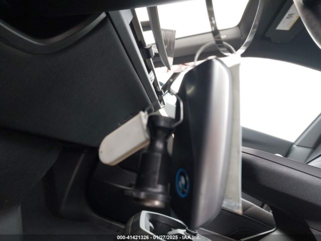 BMW iX Xdrive50 Image 8