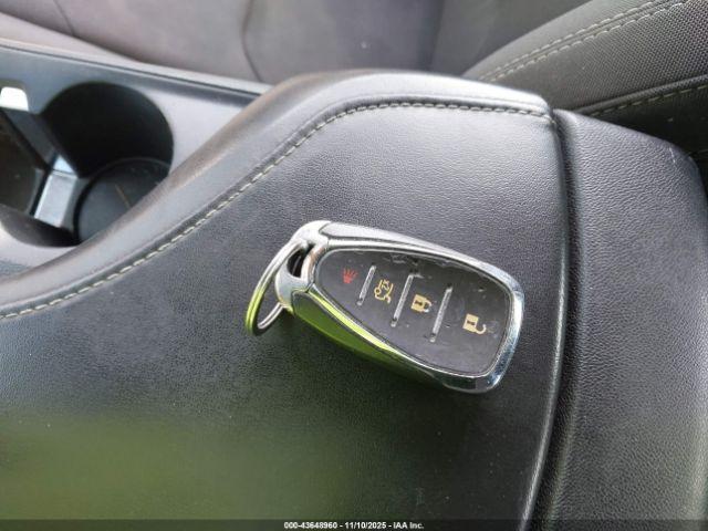 Chevrolet Camaro 1lt Image 10